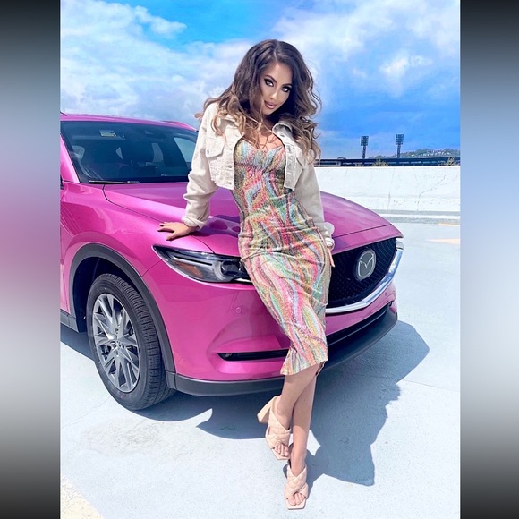 Meet your Posher, Natalie - Picture 1 of 13